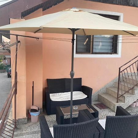 Micin Dom Apartment Pirot Ngoại thất bức ảnh