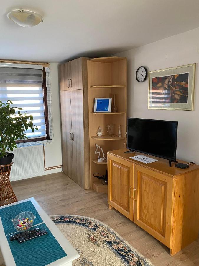 Micin Dom Apartment Pirot Ngoại thất bức ảnh