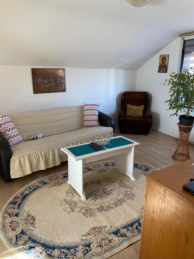 Micin Dom Apartment Pirot Ngoại thất bức ảnh
