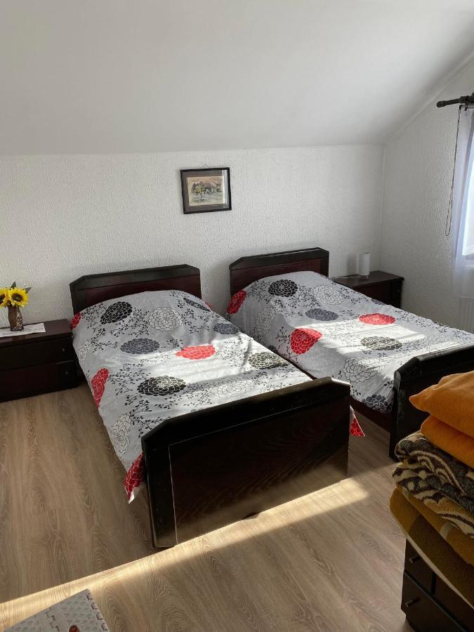 Micin Dom Apartment Pirot Ngoại thất bức ảnh