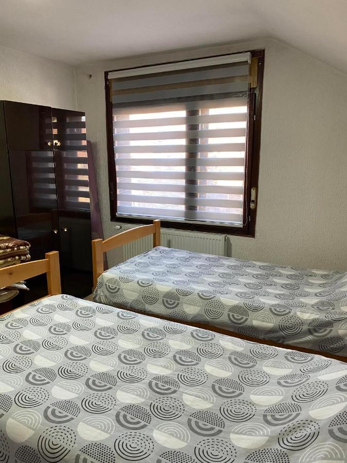 Micin Dom Apartment Pirot Ngoại thất bức ảnh