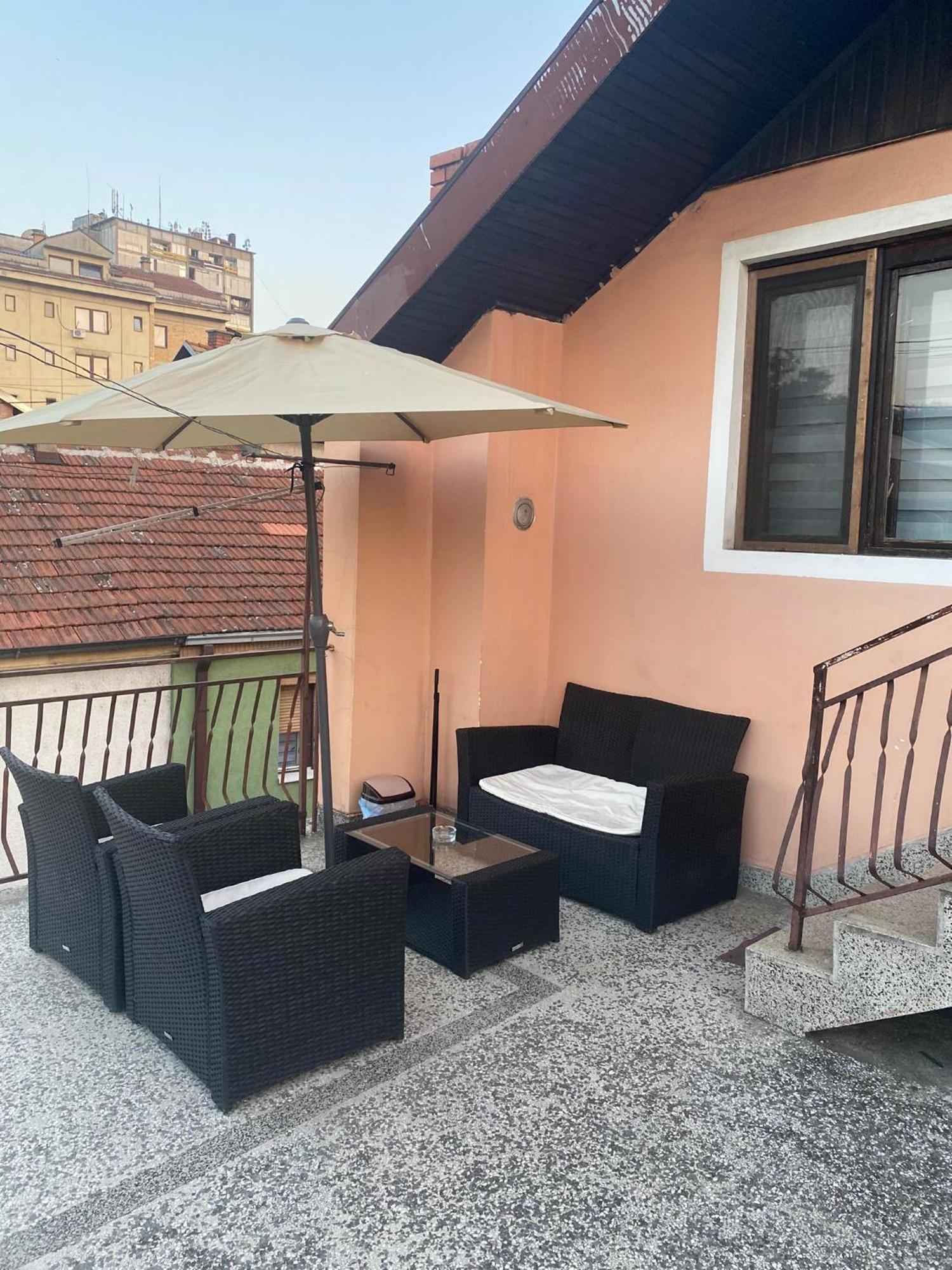 Micin Dom Apartment Pirot Ngoại thất bức ảnh
